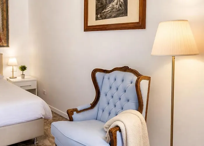 Dimora Quattro Cantoni - Rione Monti By Rhr Apartment *