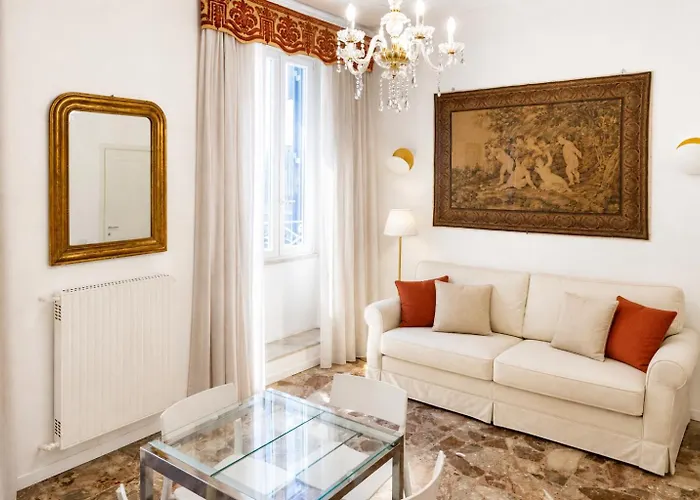 Dimora Quattro Cantoni - Rione Monti By Rhr Apartment *